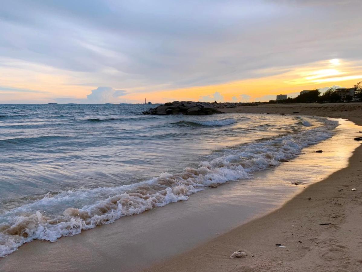 Fortune Saeng Chan Beach Hotel Rayong - Sha Plus Esterno foto