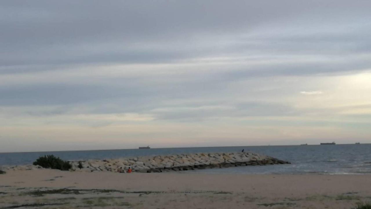 Fortune Saeng Chan Beach Hotel Rayong - Sha Plus Esterno foto