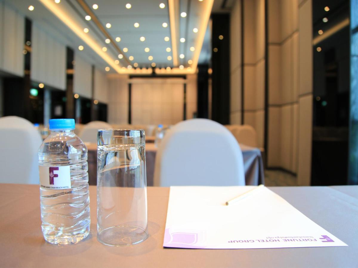 Fortune Saeng Chan Beach Hotel Rayong - Sha Plus Esterno foto