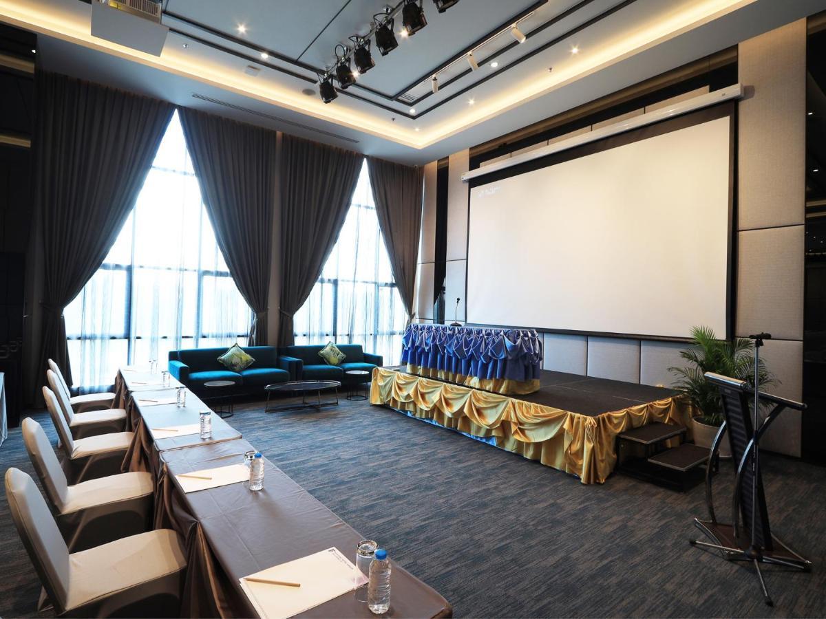 Fortune Saeng Chan Beach Hotel Rayong - Sha Plus Esterno foto