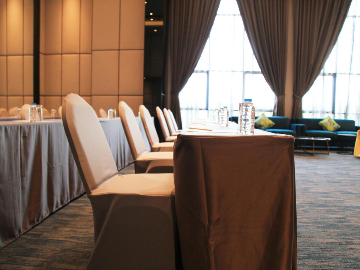 Fortune Saeng Chan Beach Hotel Rayong - Sha Plus Esterno foto